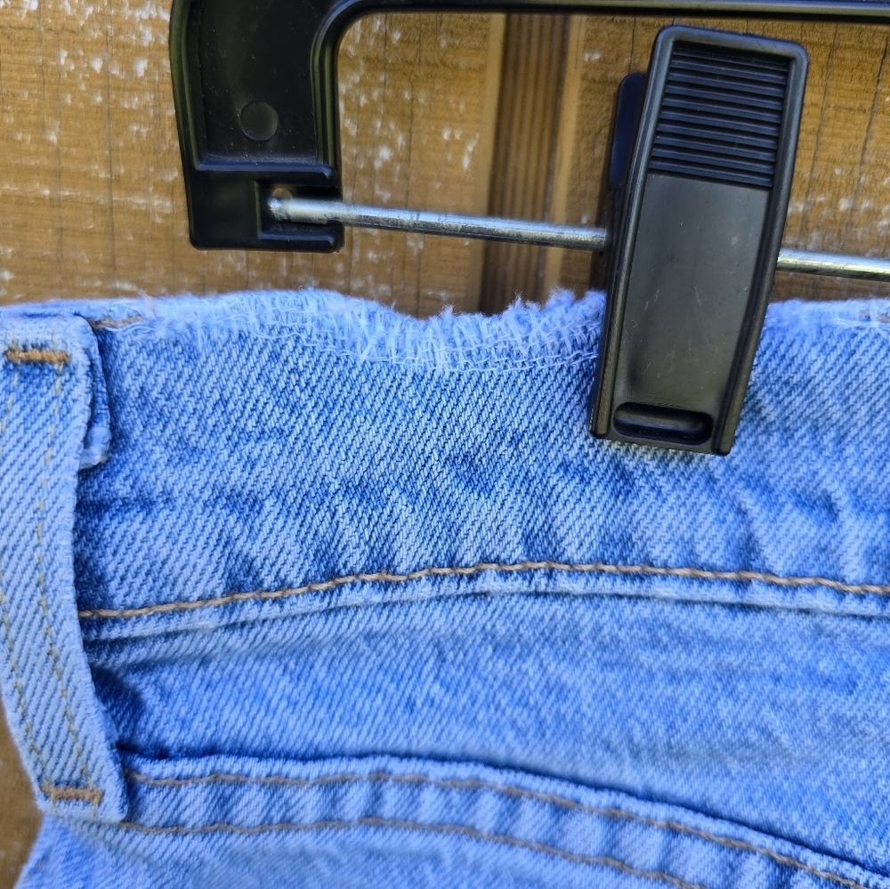Levi's 502 Men's Blue Denim Shorts Size 33 - Picture 3 of 4